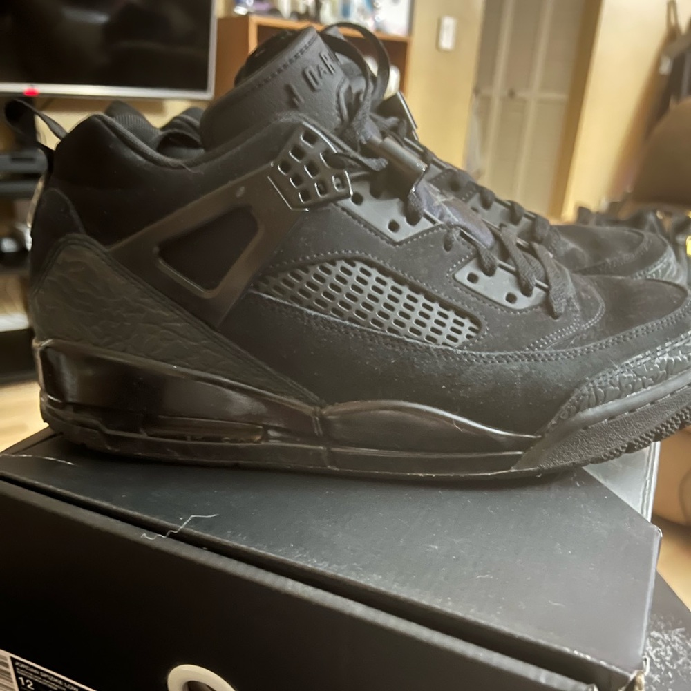 Jordan Spizike Low Black Sneakers